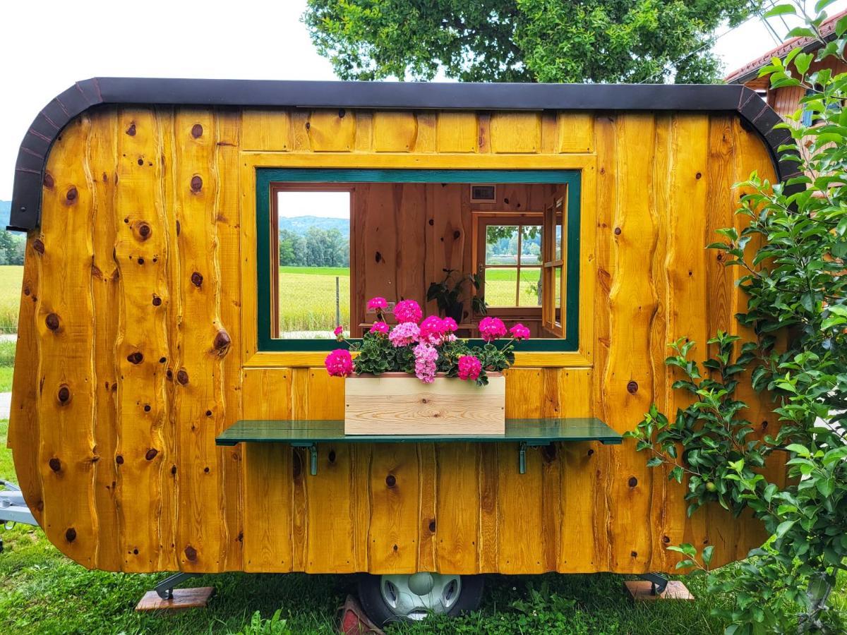 Unique Wooden Holiday House In Nature Lukovica pri Domžalah Esterno foto