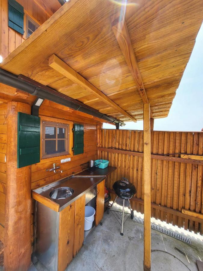 Unique Wooden Holiday House In Nature Lukovica pri Domžalah Esterno foto