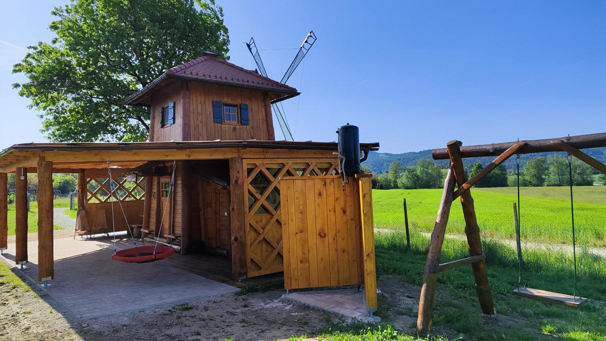 Unique Wooden Holiday House In Nature Lukovica pri Domžalah Esterno foto